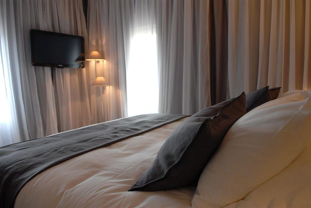 Best Western Hotel De La Breche Niort Exterior photo