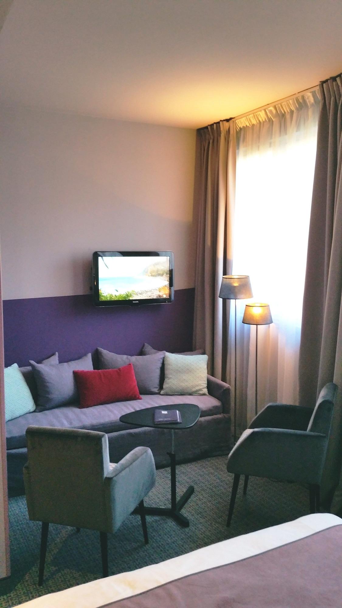 Best Western Hotel De La Breche Niort Exterior photo